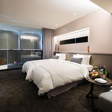 Hotel Reve Taichung Daya Room photo